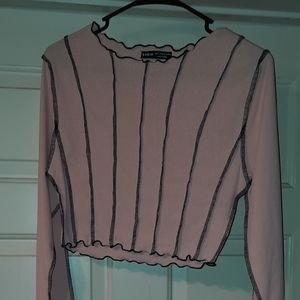 Crop top long sleeve baby pink w/ black